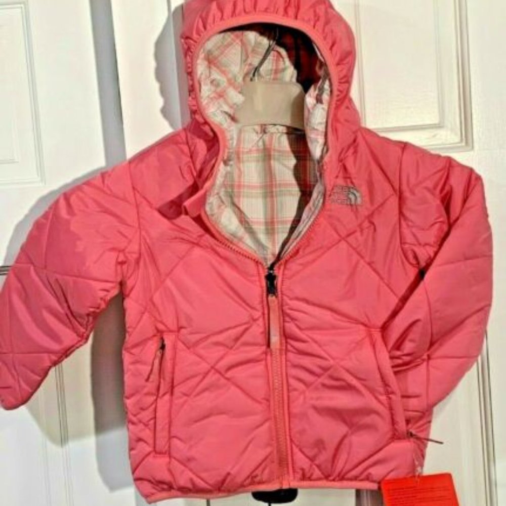 New with tags, authentic 
THE NORTH FACE KIDS REVERSIBLE Jacket